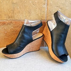 NWOT Kenneth Cole Black Pebbled Leather in style Sammy size 7